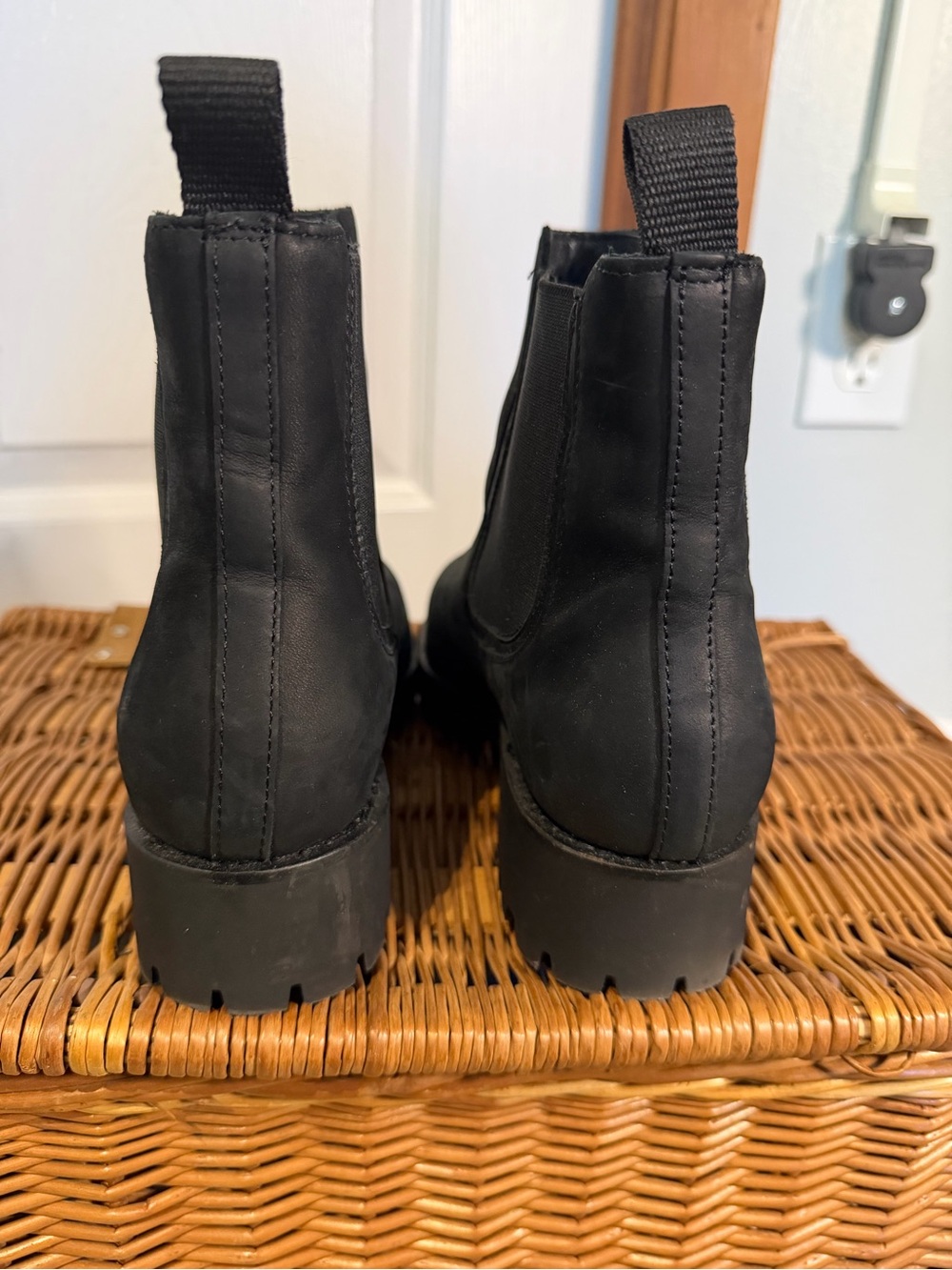 Thursday Legend Black Chelsea Boots - Size 7 - Picture 9 of 13
